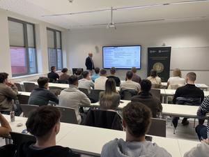 NKE_RTK_KVI_katved_szakkollegium_EA_gyogyszergyar_2026_10 (4)